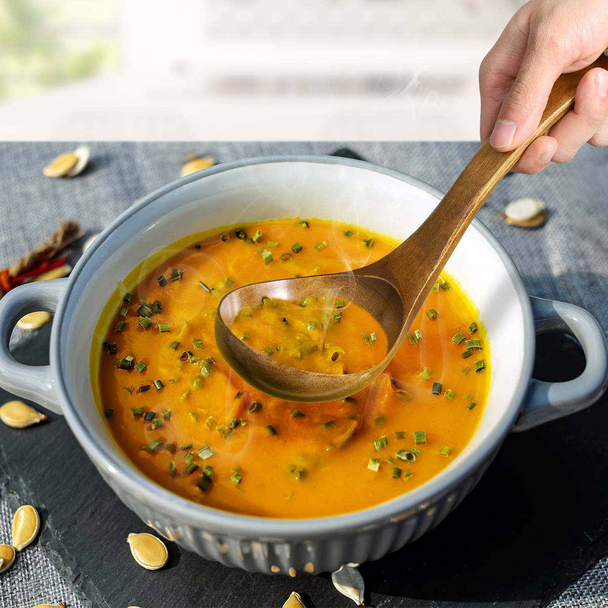 Home Cooking Restaurant - Sendok Sayur Kayu 28 cm, Gagang